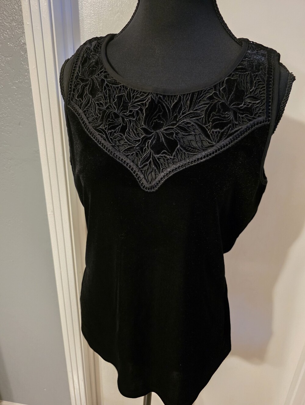 White House Black Market Black Velvet Sleeveless Camisole with Embroidered Yoke